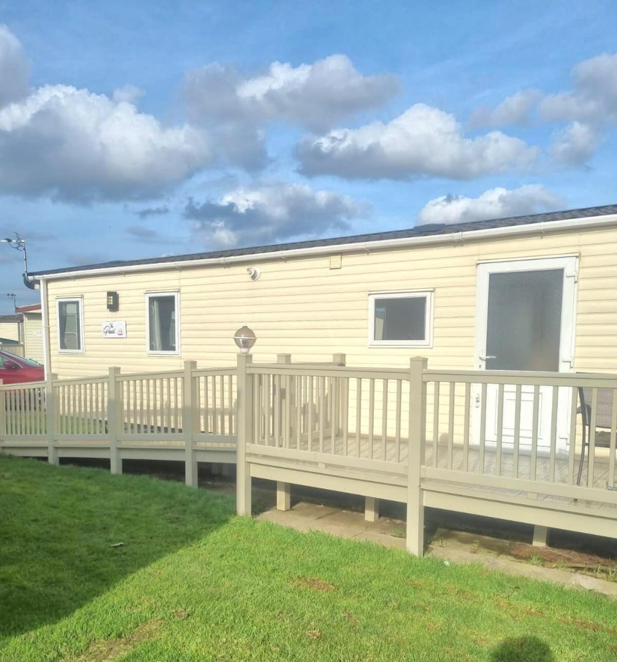 The Pearl Hotel Skegness Exterior photo